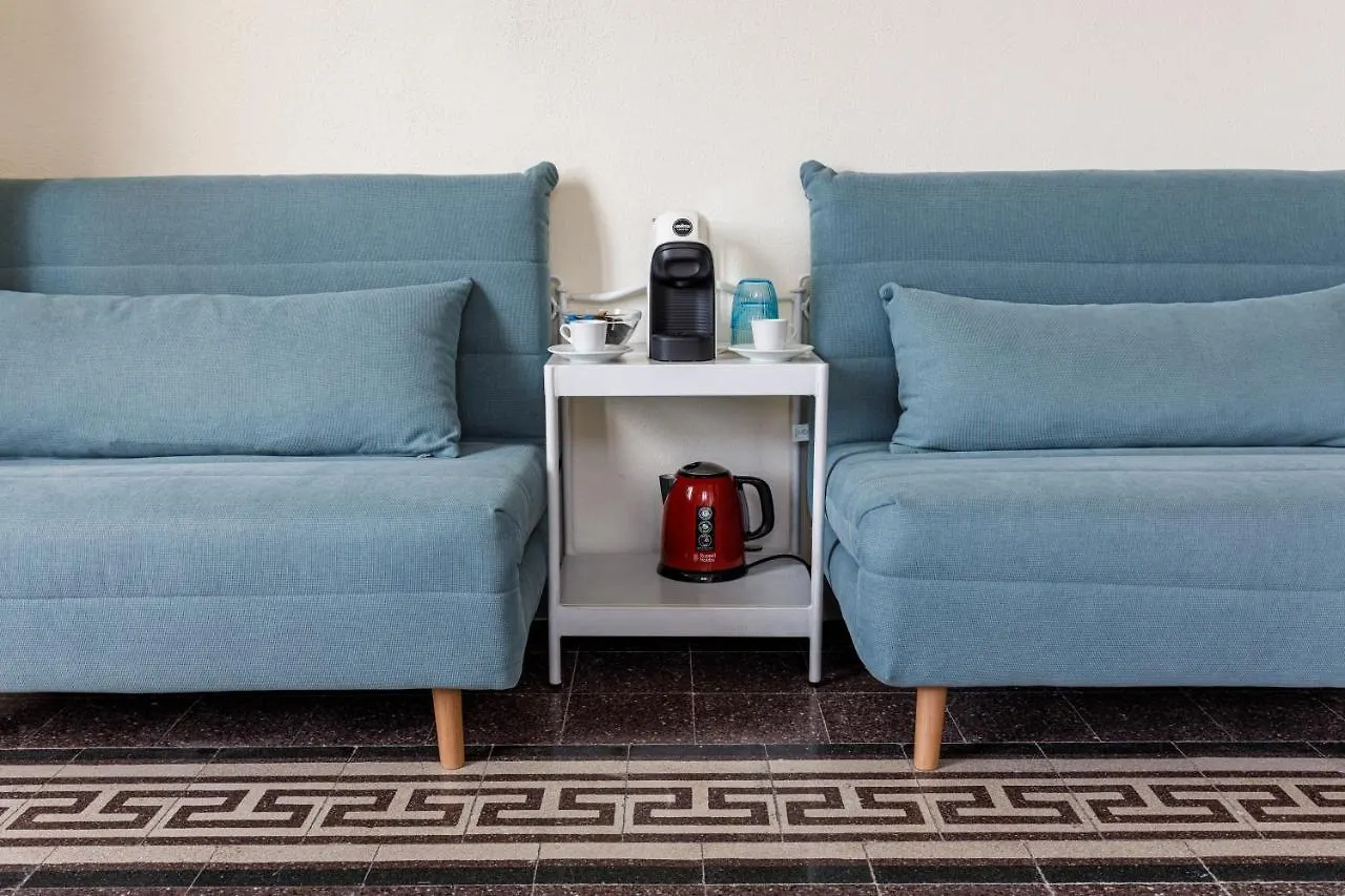 Onlyrooms IV - Sea View & Free Parking Cagliari Guest house