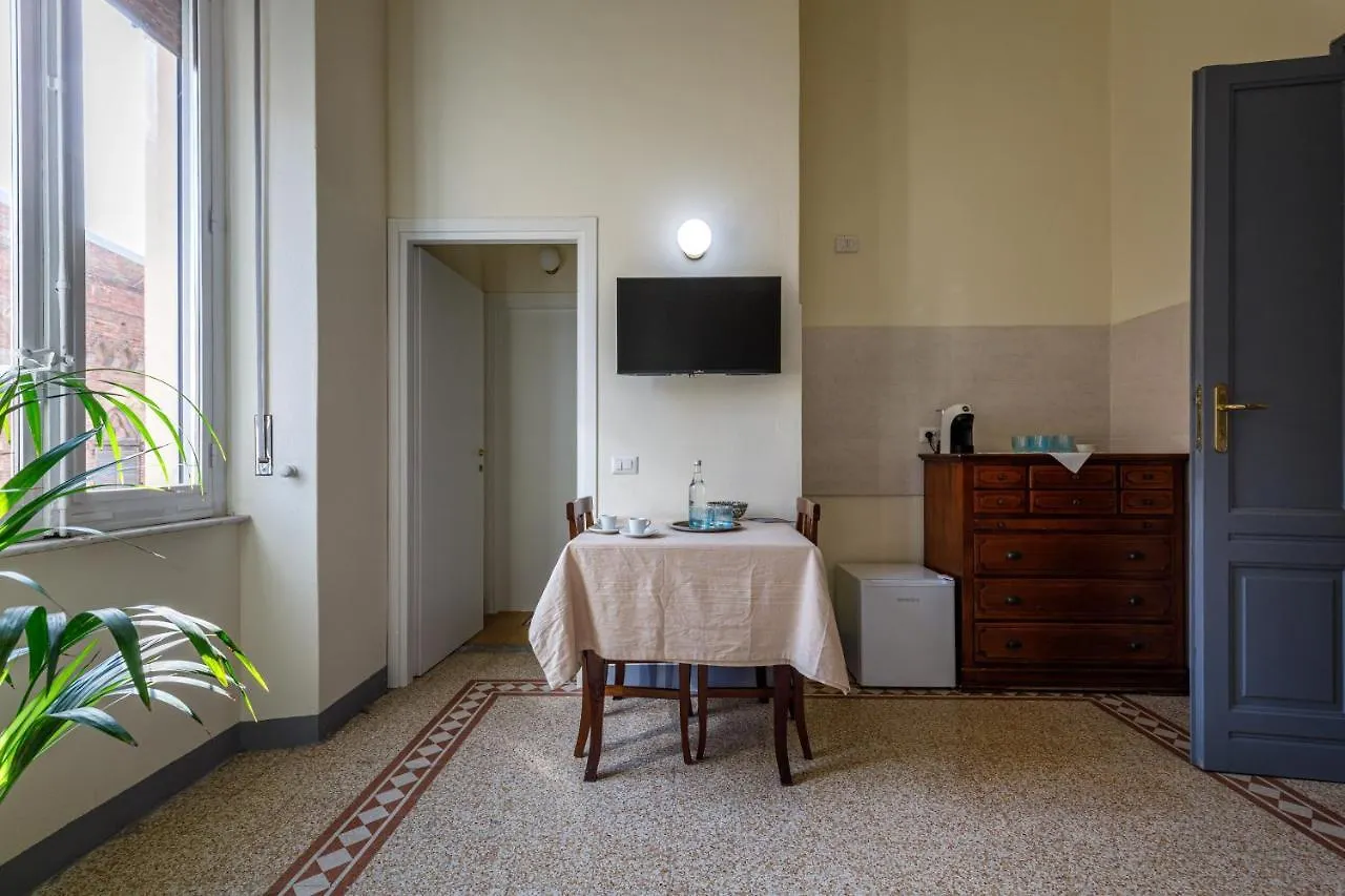 Onlyrooms IV - Sea View & Free Parking Cagliari Guest house