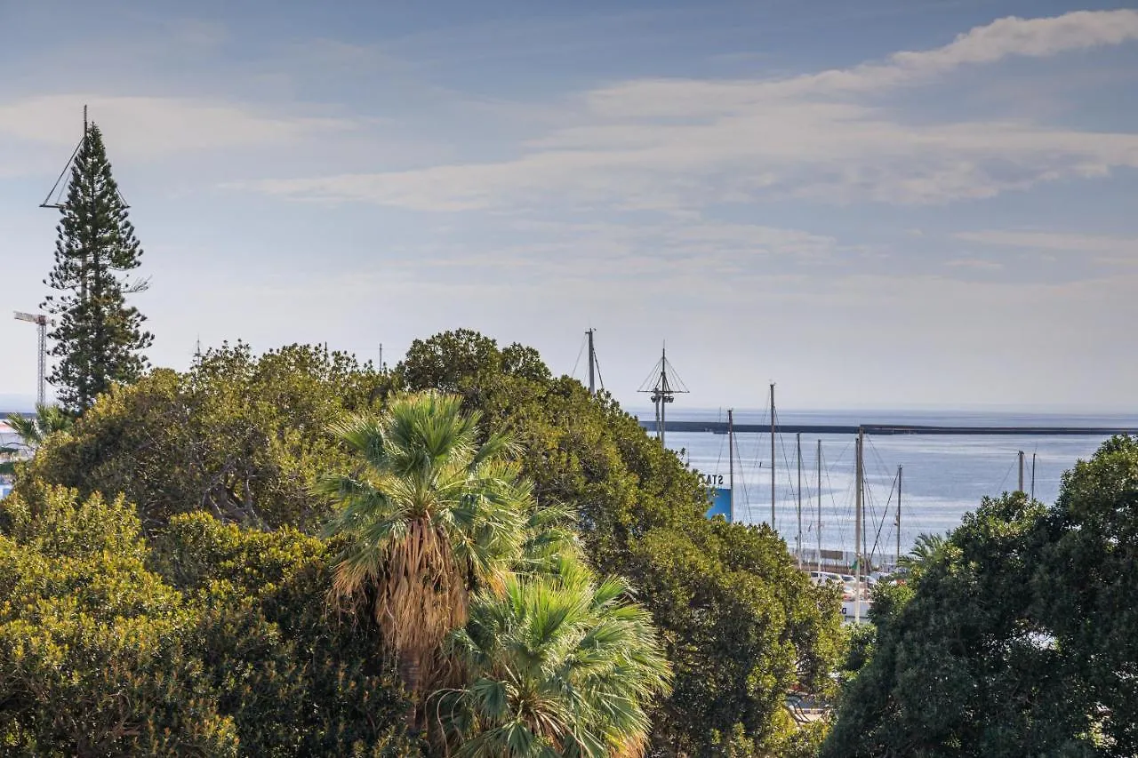 Onlyrooms IV - Sea View & Free Parking Cagliari Italia