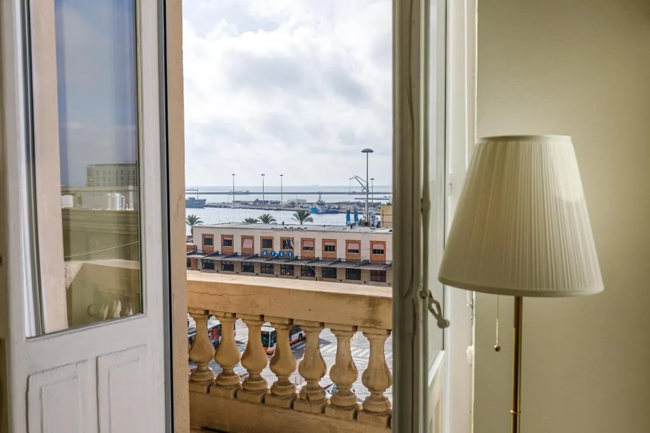 Onlyrooms IV - Sea View & Free Parking Cagliari 0*,