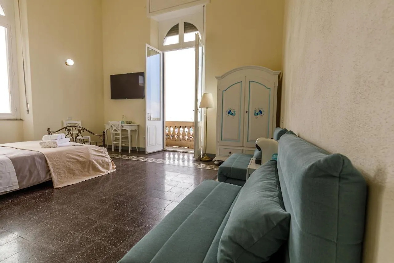 Onlyrooms IV - Sea View & Free Parking Cagliari Maison d'hôtes